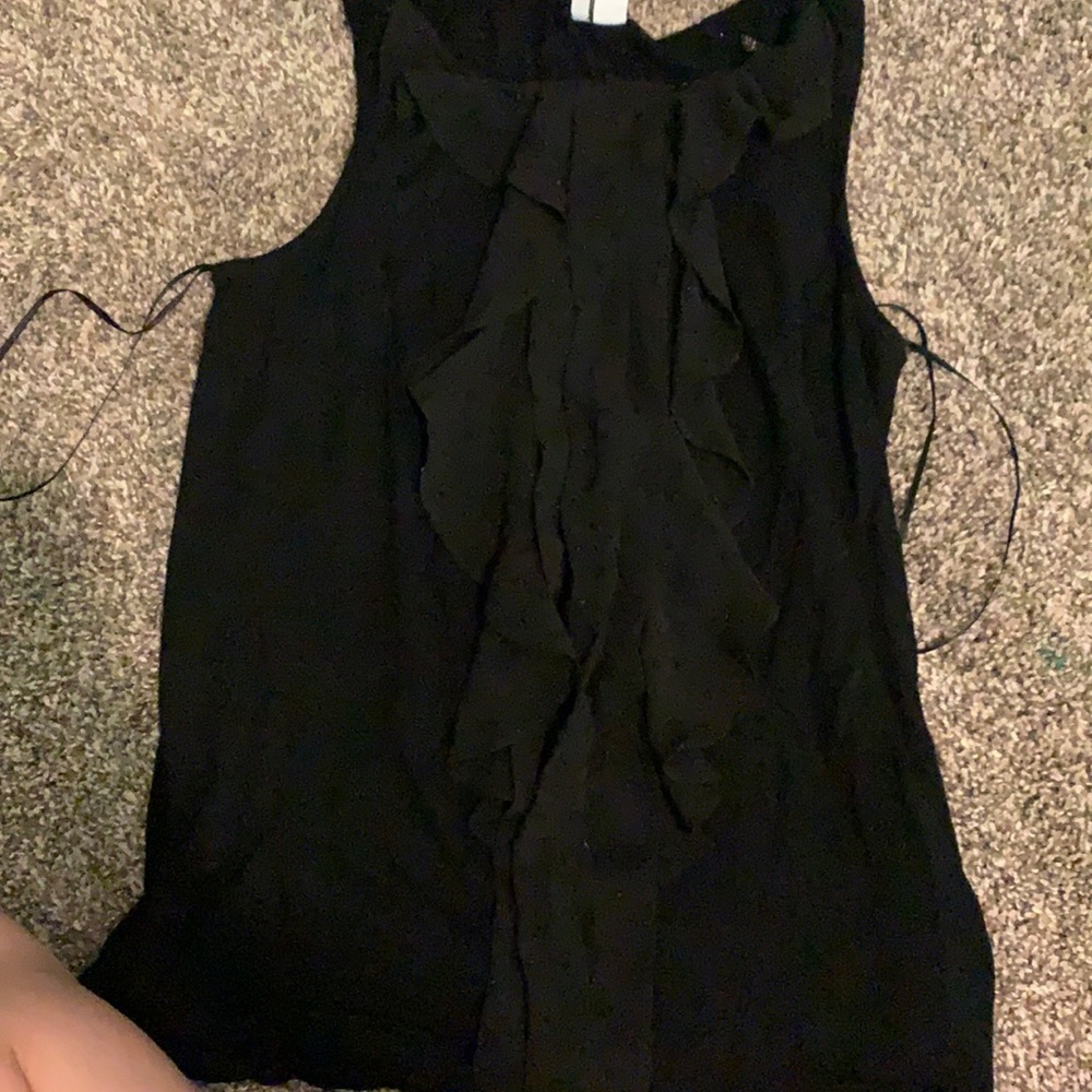 Small shirt with ruffles